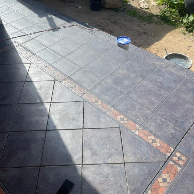 Ступень флорентийская угловая Exagres 330*330*14 мм Metalica Basalt (1 шт/уп;4 кг/уп)